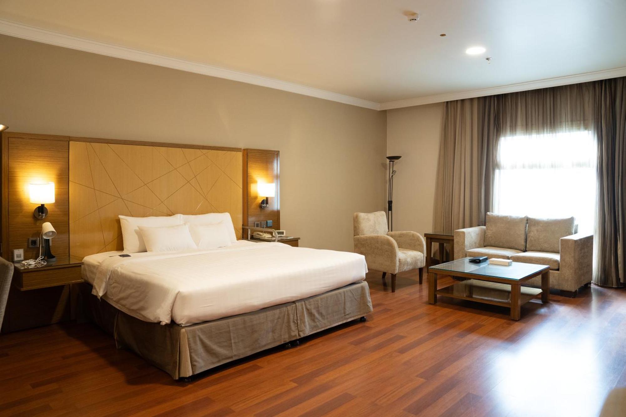 Golden Tulip Hotel Buraidah Al Qassim Exterior foto