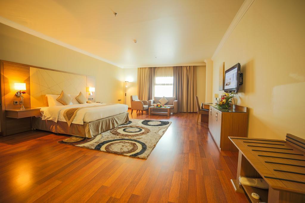 Golden Tulip Hotel Buraidah Al Qassim Exterior foto